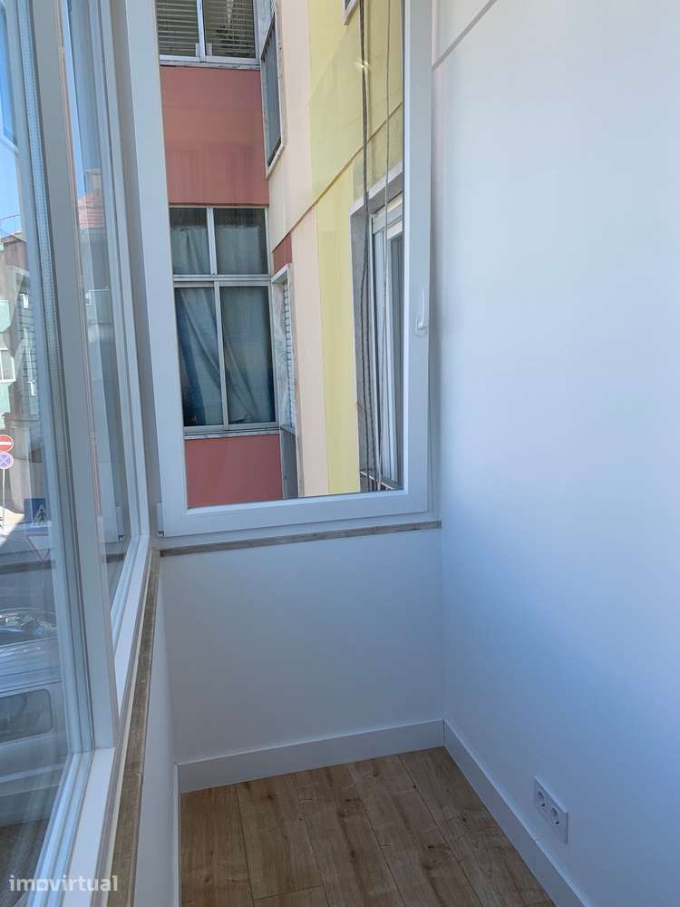 Luminoso apartamento T0 com 37 m2 para arrendar - Grande imagem: 5/9