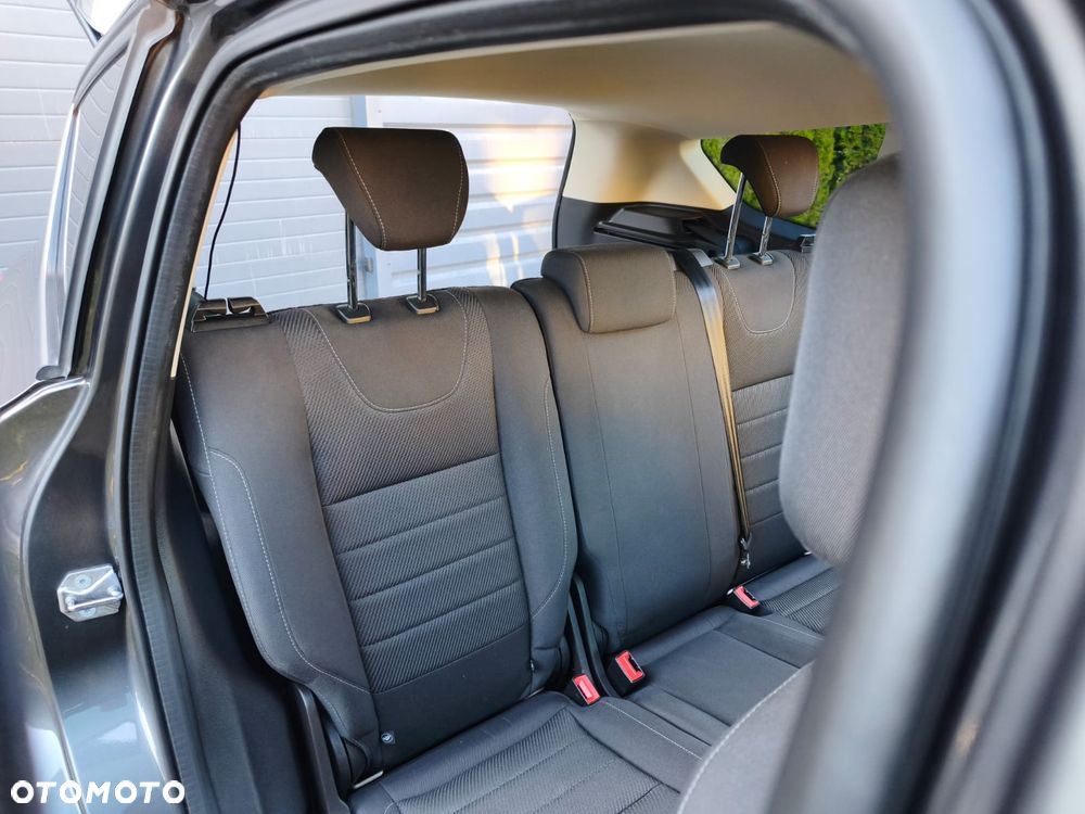 Ford Kuga - 19