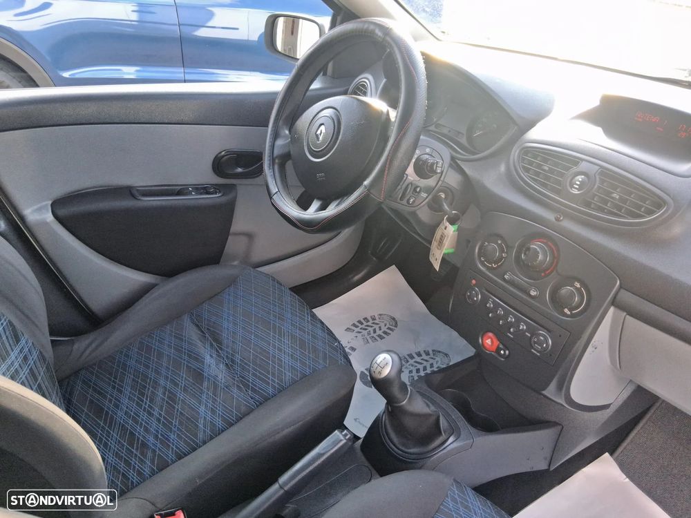 Renault Clio 1.5 dCi Confort - 8