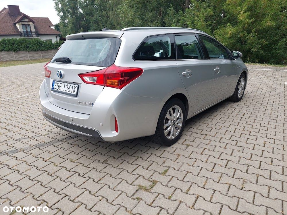 Toyota Auris 1.8 HSD Sol - 7