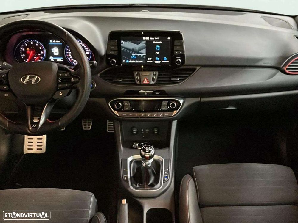 Hyundai i30 Fastback - 8