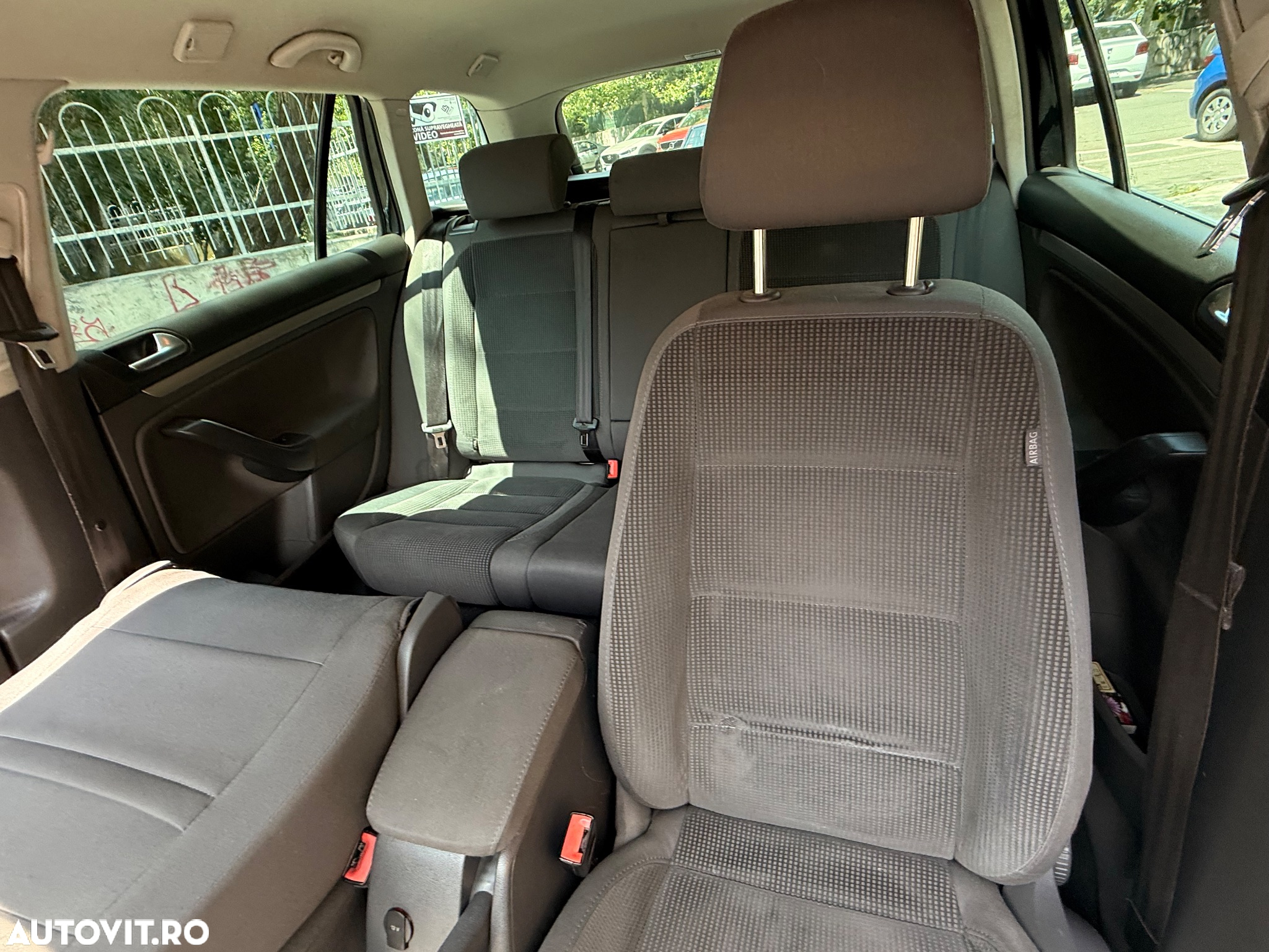 Volkswagen Golf 1.6 Comfortline - 6