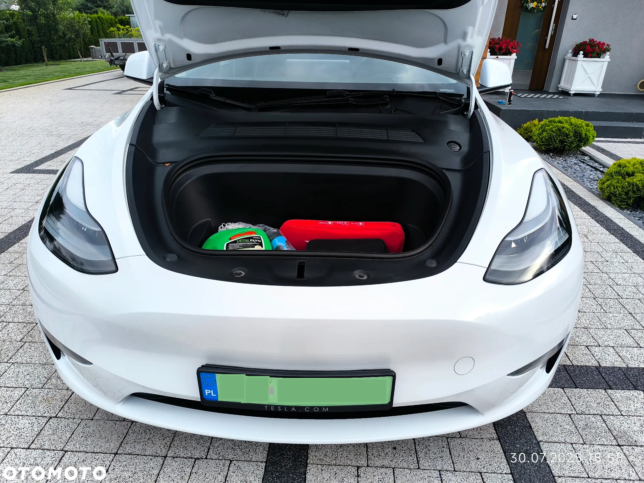 Tesla Y Long Range AWD - 6