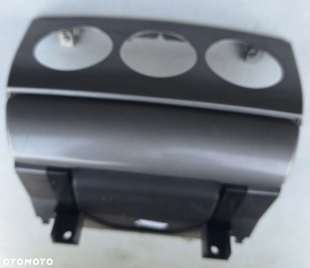 POPIELNICZKA, RAMKA NAWIEWÓW -  PEUGEOT 308 T7/2008 ROK-CZARNA/KTVD - 1