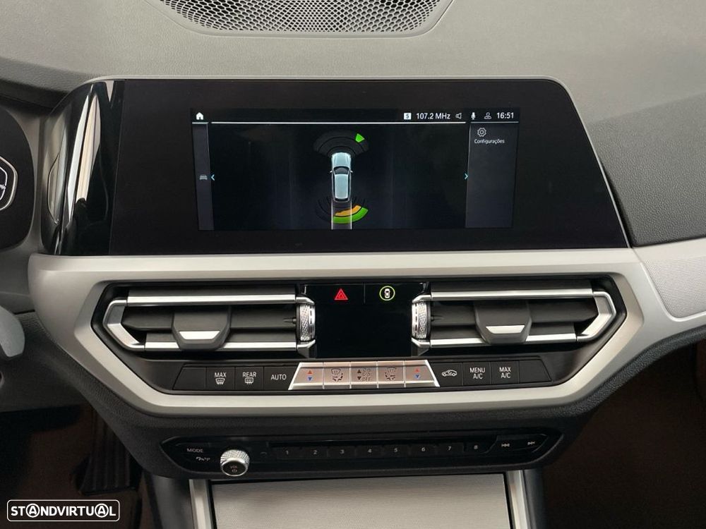 BMW 330 e Pack M Auto - 24