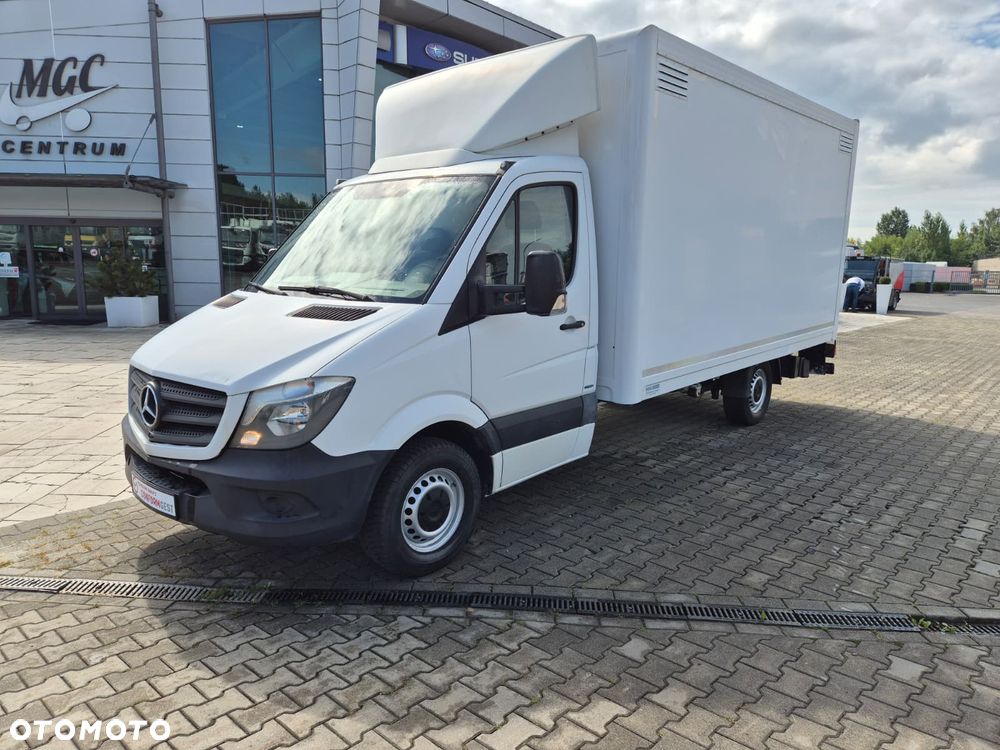 Mercedes-Benz Sprinter 316 CDi / KONTENER / 1 WŁ / WINDA PALFINGER / SOLIDNY KONTENER / 3 MIEJSCA / BEZWYPADKOWY / TEMPOMAT / PODGRZEWANY FOTEL / STAN BARDZO DOBRY - 2