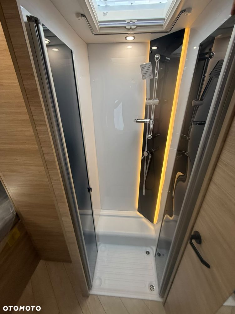 Ford Chausson 720 Titanium Line - 32