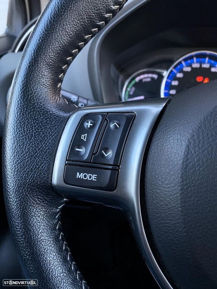 Toyota Yaris 1.5 HSD Active - 19