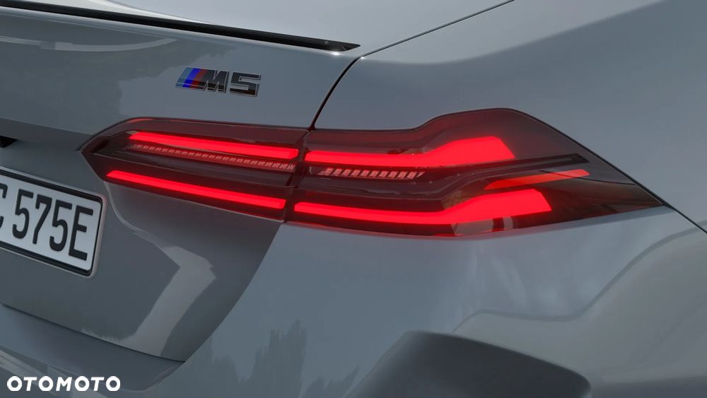 BMW M5 PHEV - 8