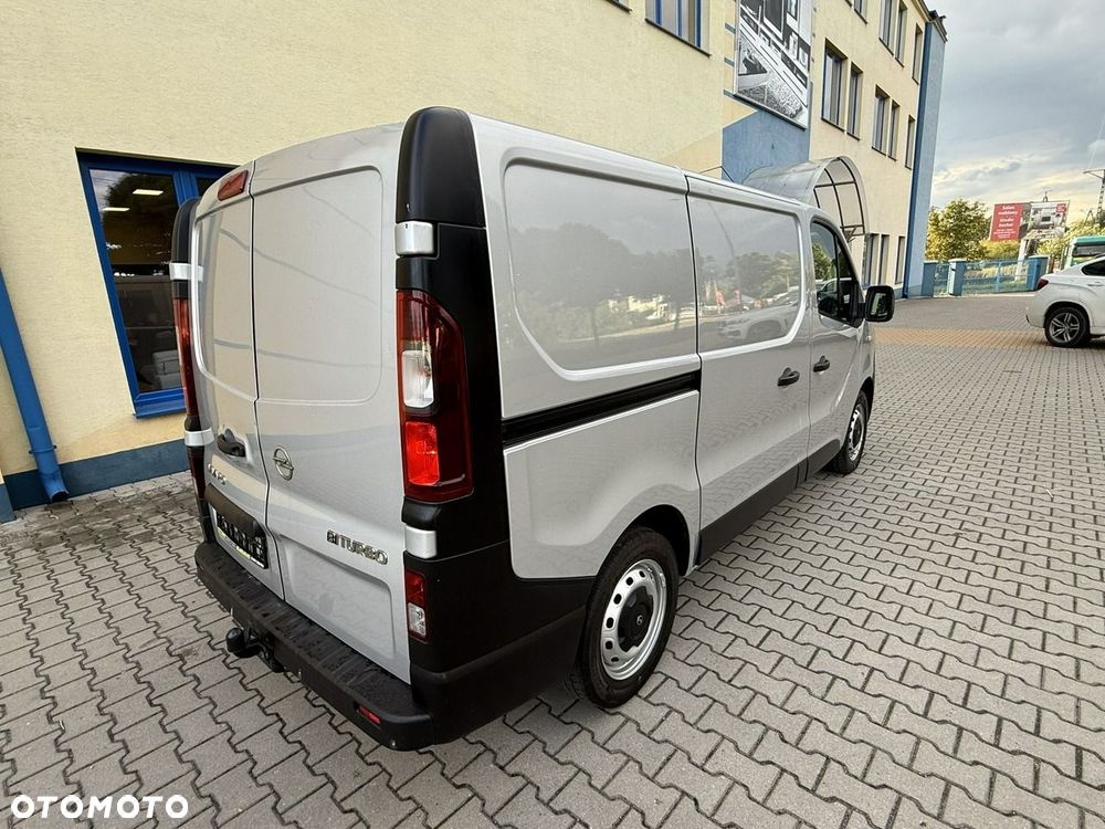 Opel Vivaro - 4
