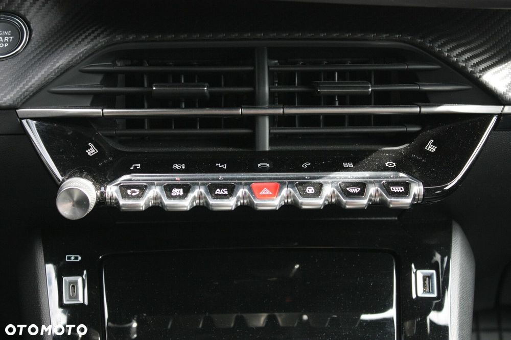 Peugeot 2008 1.2 PureTech Allure Pack S&S EAT8 - 21