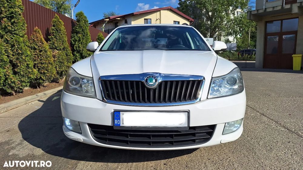 SKODA Octavia 2010 — imagine 2