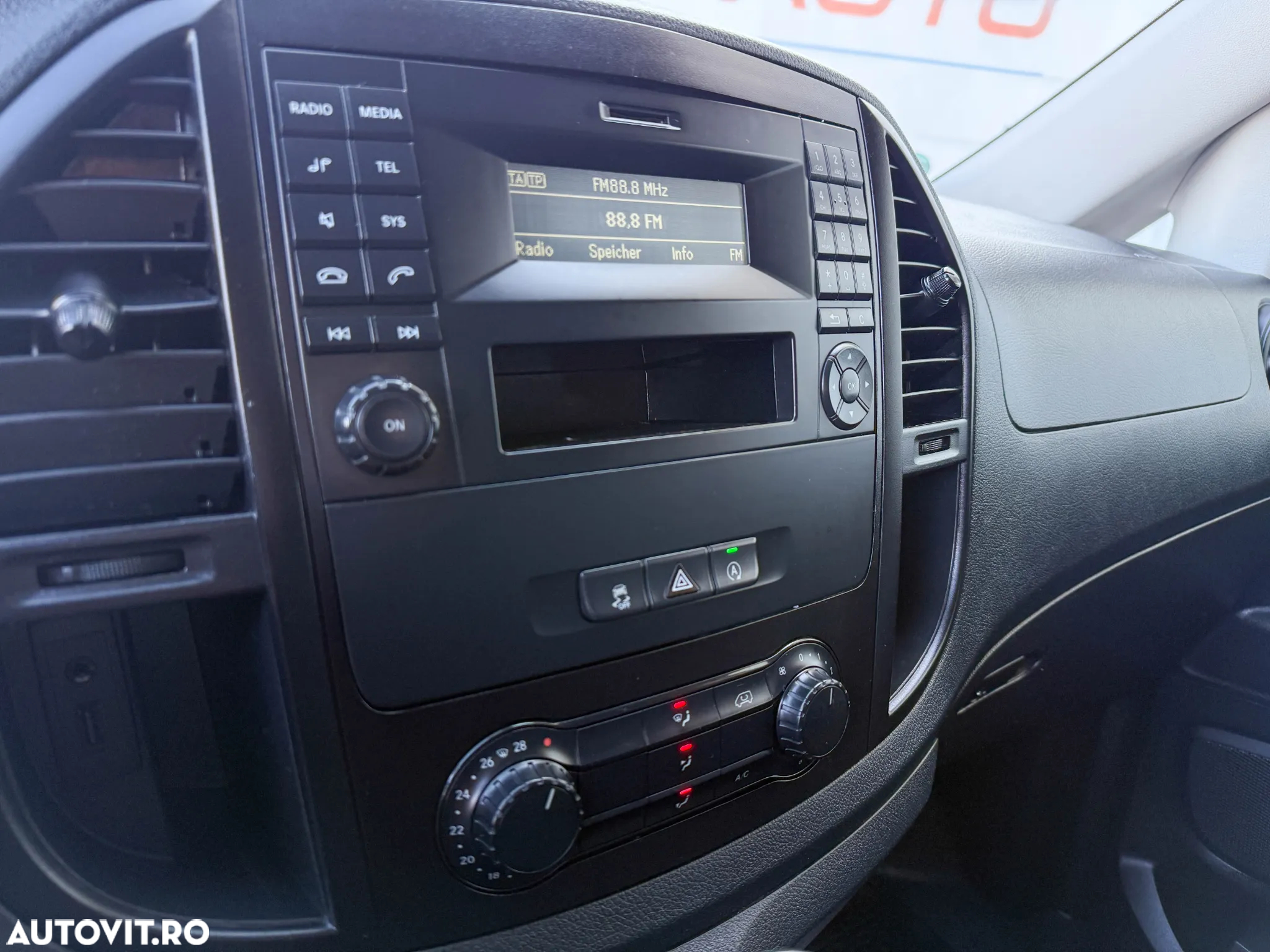Mercedes-Benz Vito - 15