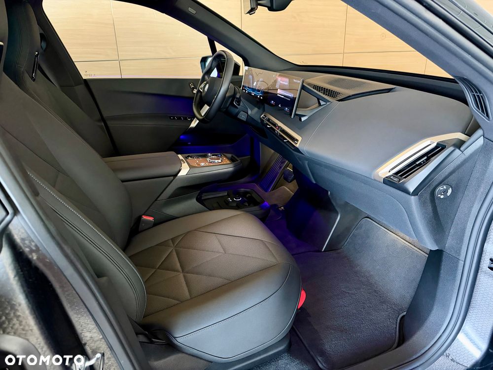 BMW iX xDrive40 76.6kWh - 27