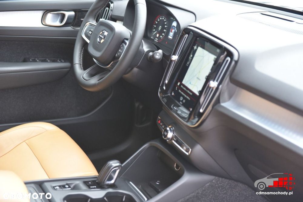 Volvo XC 40 - 24
