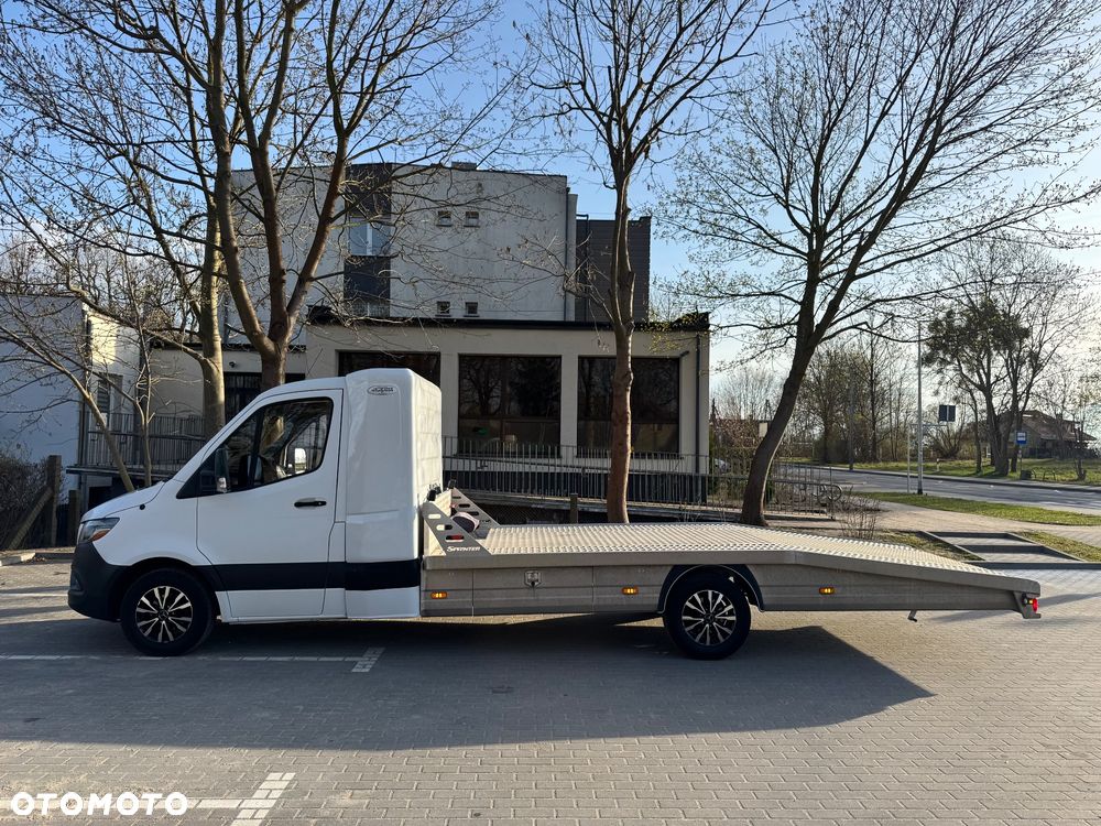 Mercedes-Benz Sprinter 907 - 16