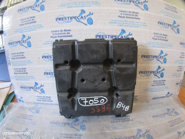 Modulo 6R0937086K A2C53396759 VW POLO 5 6R 2012 1.2TDI 75CV 5P CINZA Módulo Confort - 2