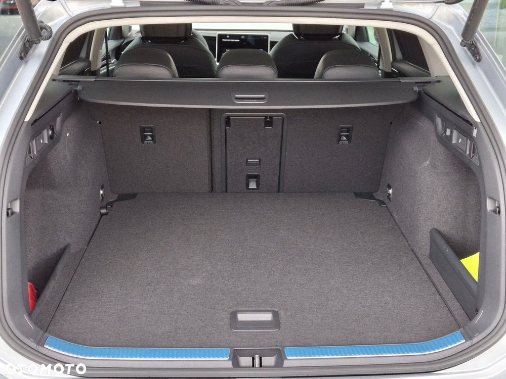 Volkswagen Passat - 9