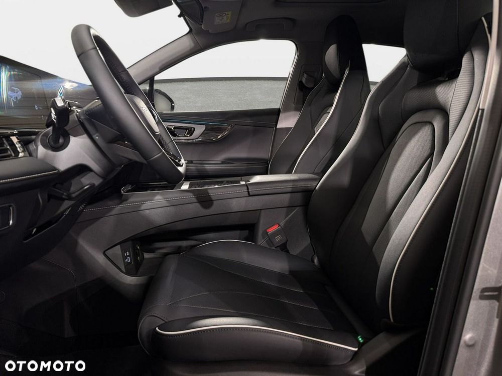 Omoda 5 1.5 T-GDI Hybrid Premium DHT - 32