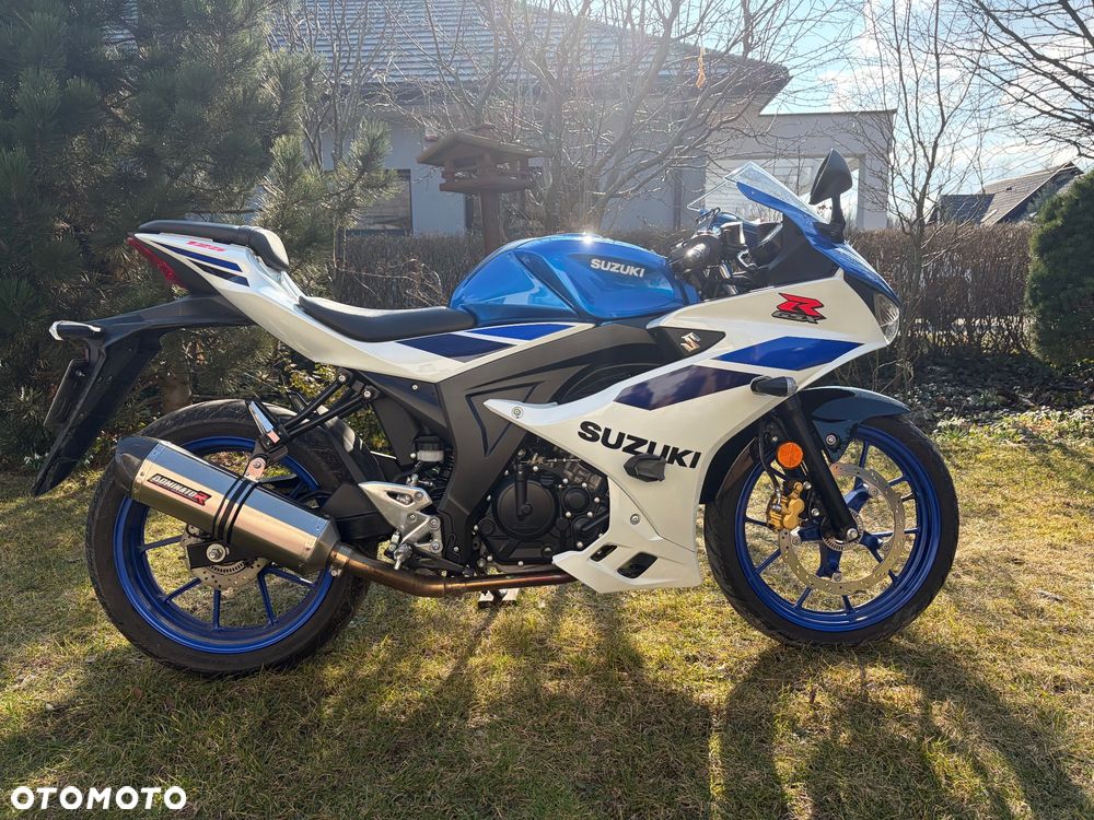 Suzuki GSX-R - 1