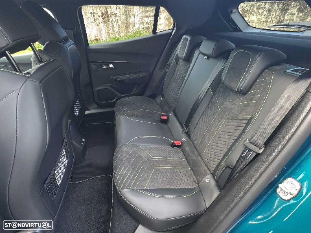 Peugeot e-2008 54 kWh GT - 10