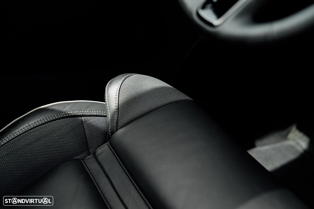 Volvo S60 T8 Recharge AWD Polestar Engineered - 43