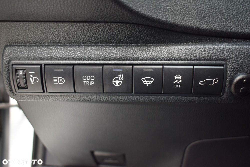 Toyota Corolla - 23