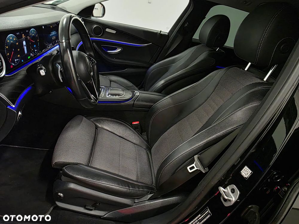 Mercedes-Benz Klasa E 300 de 4-Matic Exclusive - 7
