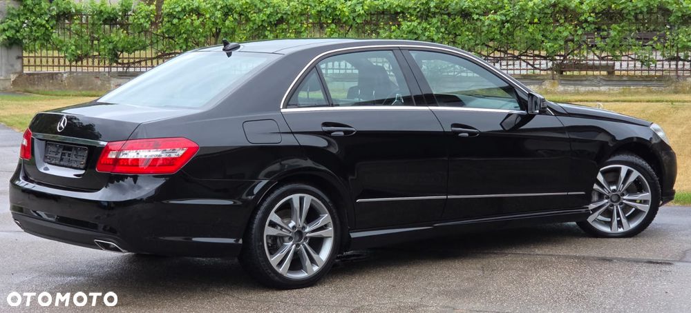 Mercedes-Benz Klasa E 350 CDI DPF BlueEFFICIENCY 7G-TRONIC Avantgarde - 6