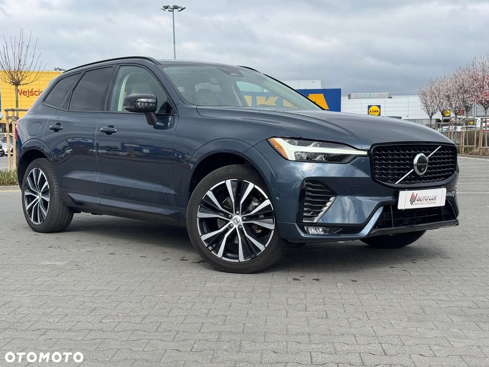 Volvo XC 60 B5 D AWD Plus Dark - 1