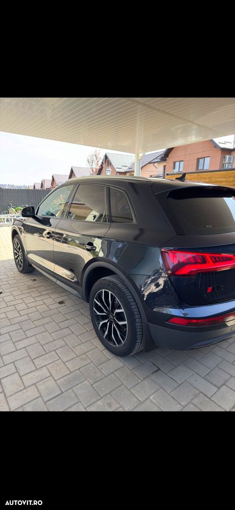 Audi Q5 2.0 40 TDI quattro S tronic Sport - 5