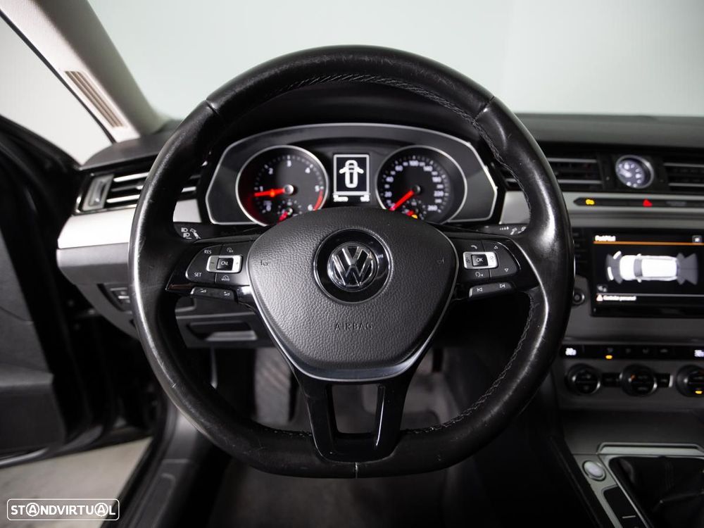 VW Passat Variant 1.6 TDI Confortline - 17