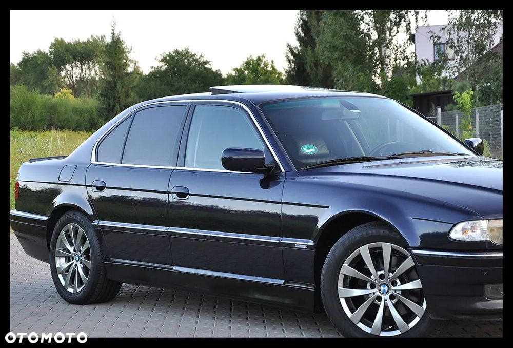 BMW Seria 7 728i L - 13