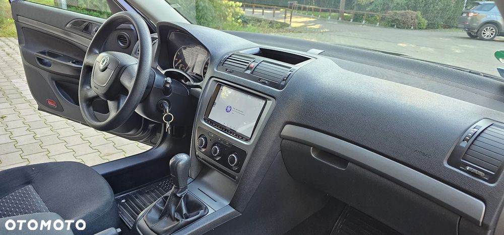 Skoda Octavia 1.6 - 20