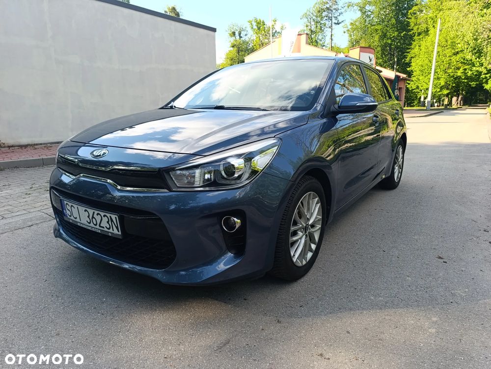 Kia Rio 1.2 L - 3