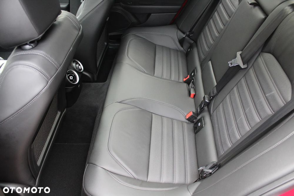 Alfa Romeo Giulia 2.0 Turbo Veloce Q4 - 9