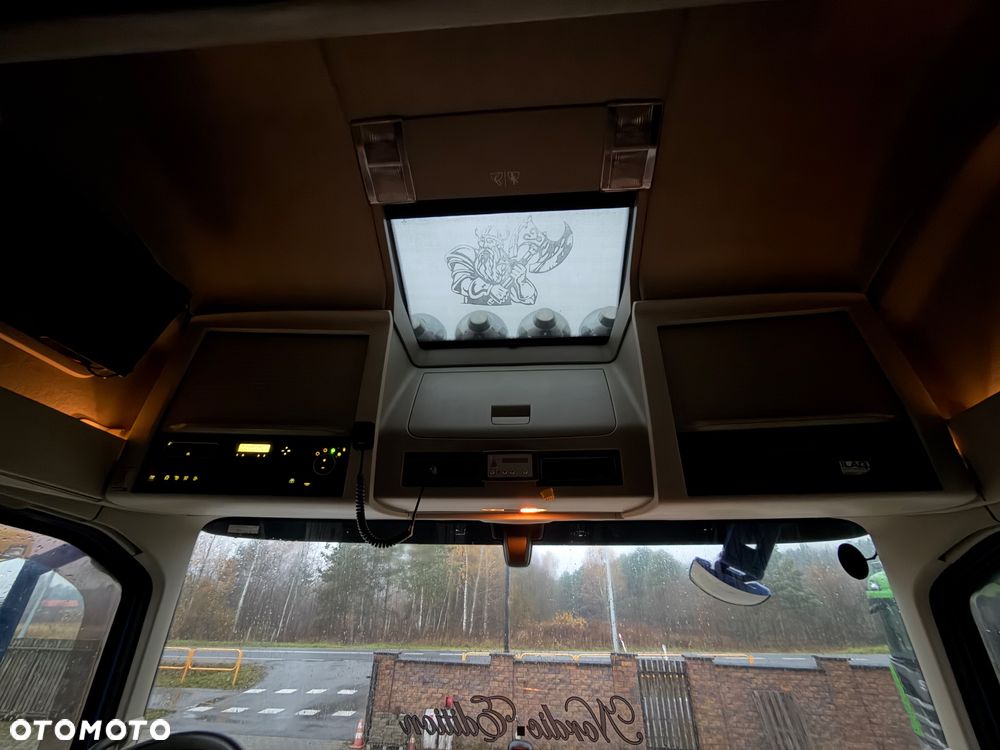 Volvo 540 XL z Niemiec aerograf TV Show Truck pełne wyposażenie skóry - 29