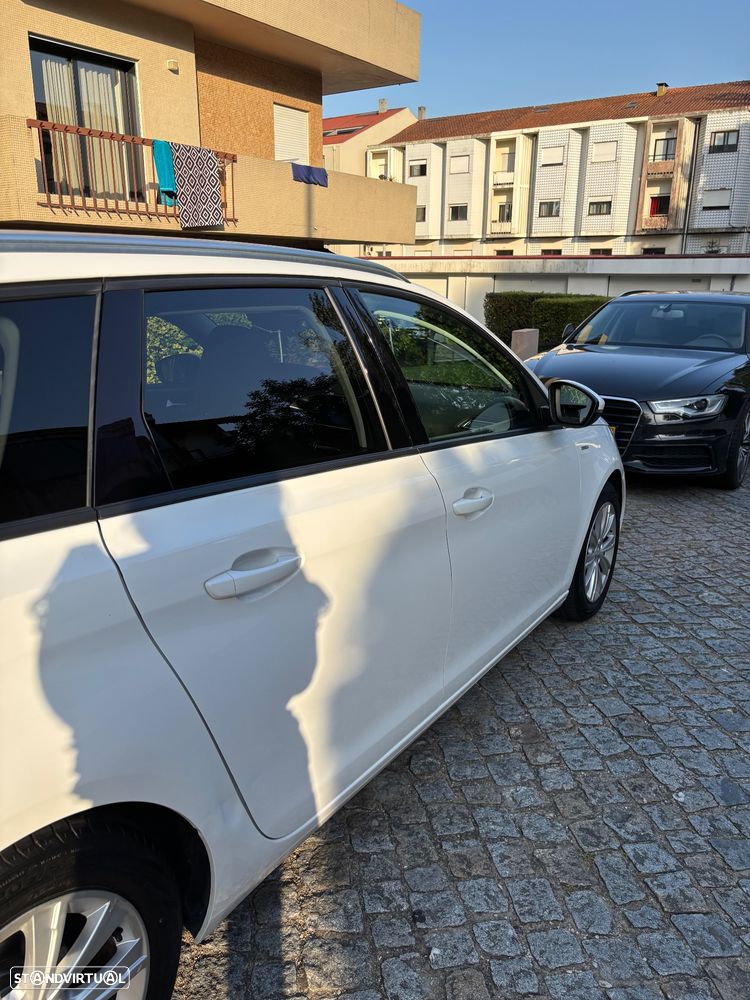 Peugeot 308 SW - 8