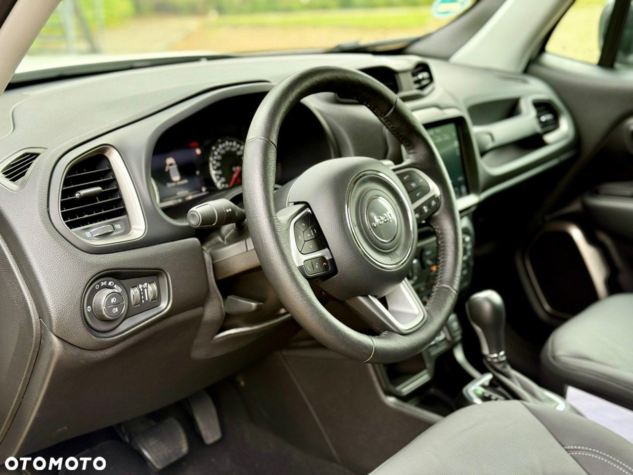Jeep Renegade - 18
