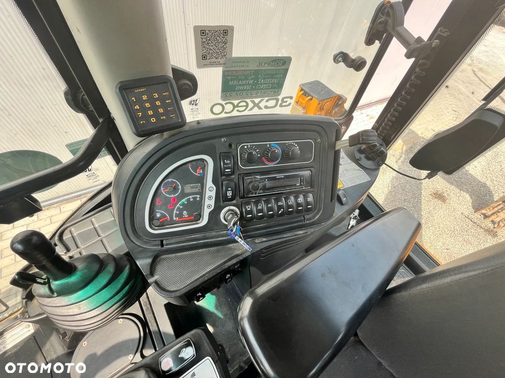 JCB 3CX - 4