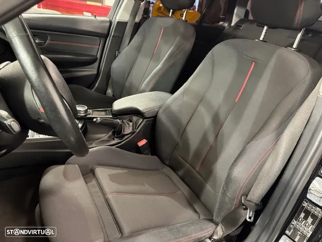 BMW 325 d Touring Blue Peformance Sport Line - 15
