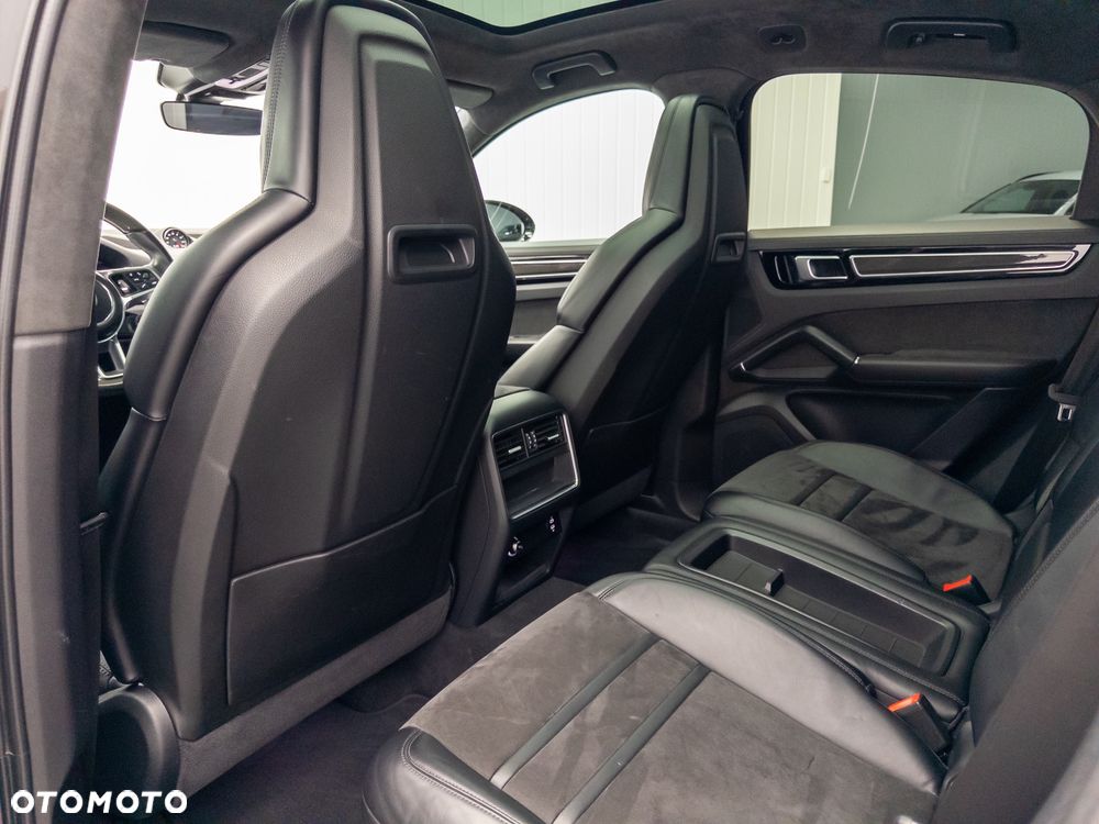 Porsche Cayenne GTS Tiptronic S - 39