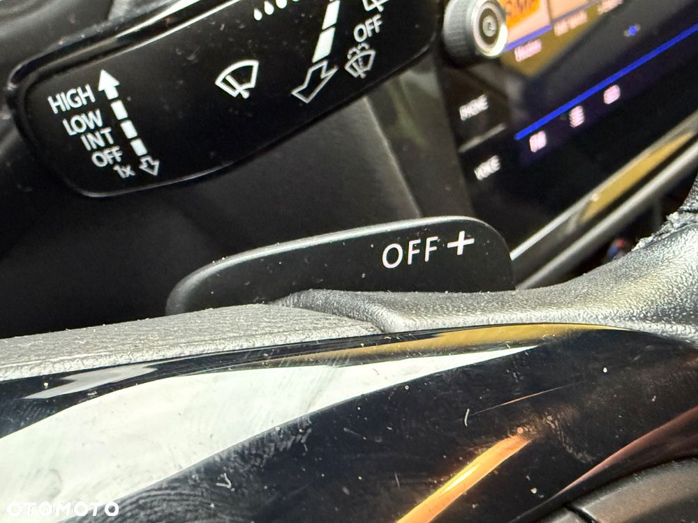 Volkswagen Tiguan 2.0 TDI SCR Elegance DSG - 24