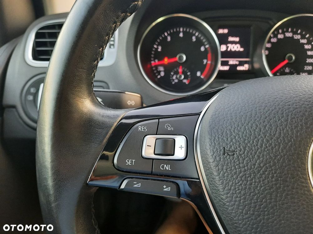 Volkswagen Polo 1.0 Allstar - 18