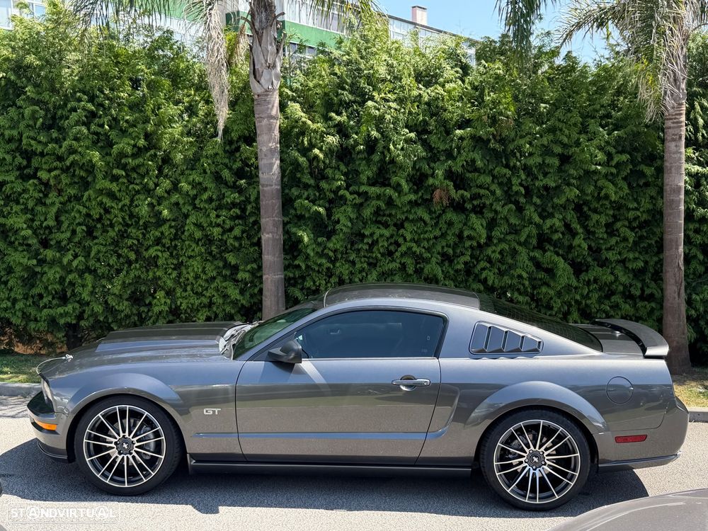 Ford Mustang - 8