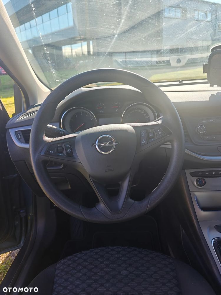 Opel Astra - 8