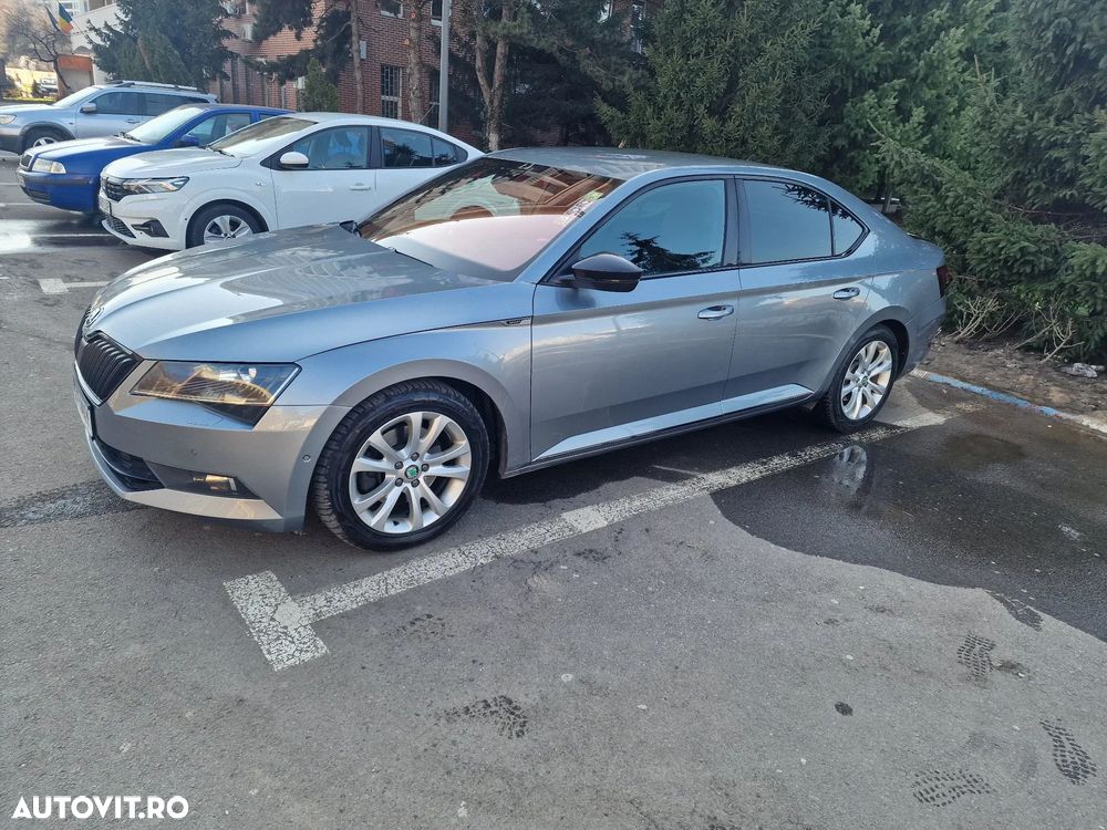 Skoda Superb 2.0 TDI DSG 4X4 Sportline - 4