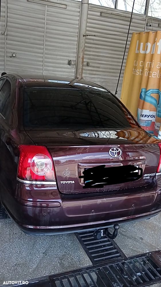 Toyota Avensis 2.0 D-4D Executive - 10