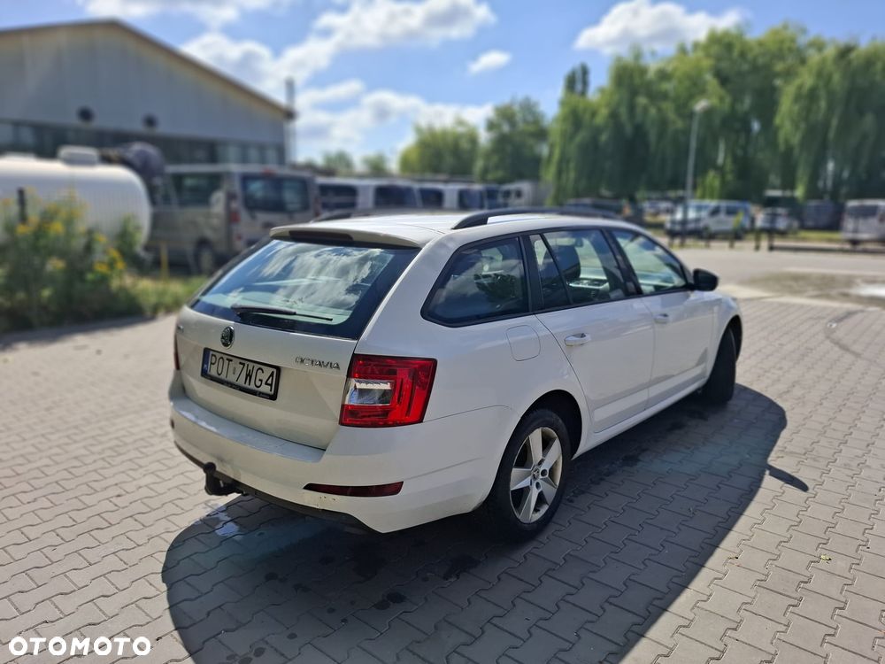 Skoda Octavia 2.0 TDI Ambition DSG - 9