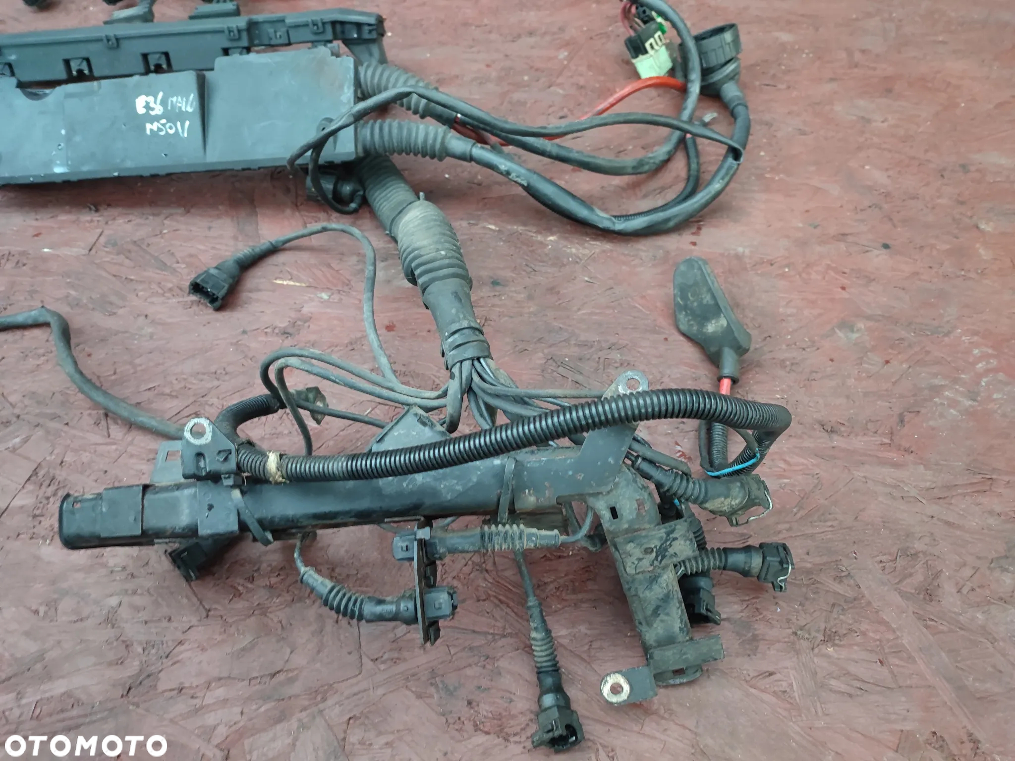BMW E36 ORYGINALNA WIĄZKA SILNIKA DME DO STEROWNIKA BOSCH GAMY M50B20NV / M50B25NV MANUAL  EUROPA BEZ GAZU O NR. 12 51 1 732 246 / 12 51 1 732 675 /  12 51 1 737 287 OEM - 4